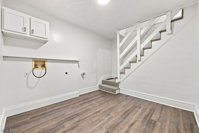 1588 Josephine Avenue, Lakemore, OH 44250