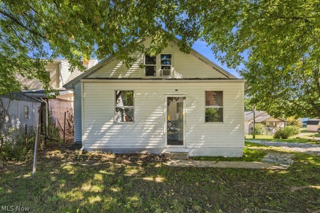 1588 Josephine Avenue, Lakemore, OH 44250