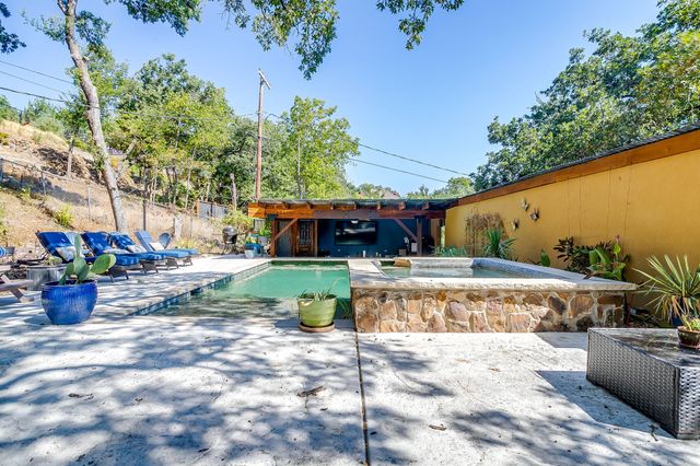 620 NW 6th Street, Mineral Wells, TX 76067