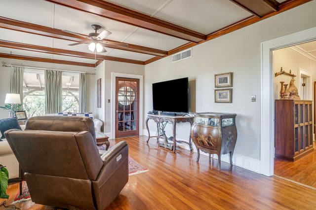 620 NW 6th Street, Mineral Wells, TX 76067