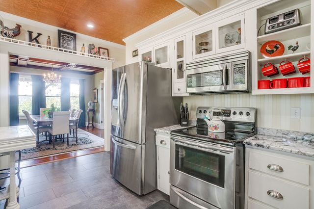 620 NW 6th Street, Mineral Wells, TX 76067