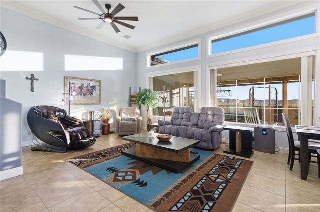 7400 E Morningside Drive, Kingman, AZ 86401