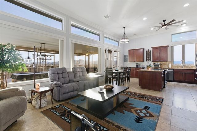 7400 E Morningside Drive, Kingman, AZ 86401