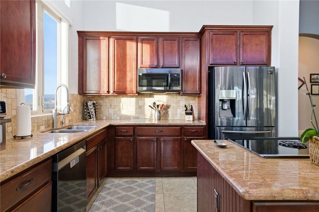 7400 E Morningside Drive, Kingman, AZ 86401