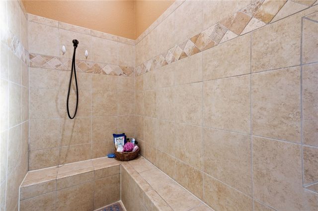 7400 E Morningside Drive, Kingman, AZ 86401