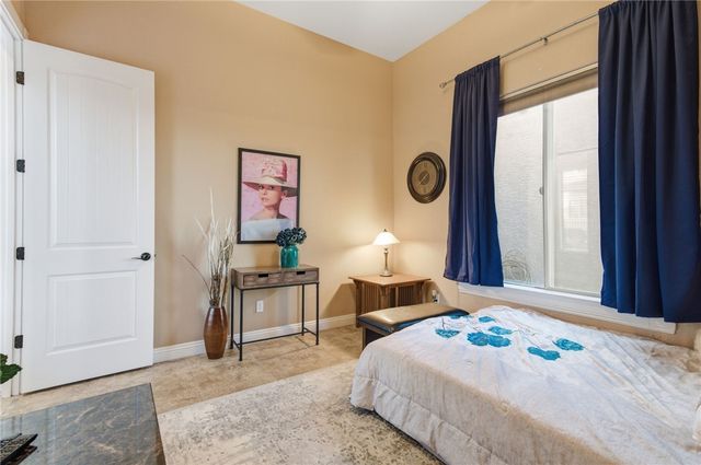 7400 E Morningside Drive, Kingman, AZ 86401