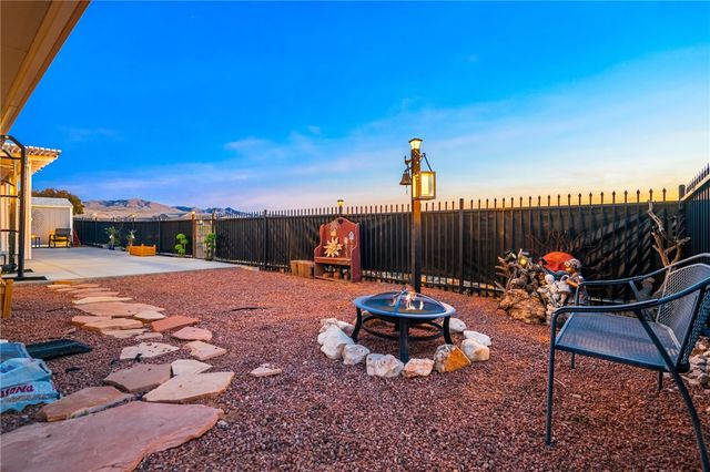 7400 E Morningside Drive, Kingman, AZ 86401
