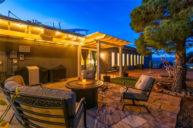 7400 E Morningside Drive, Kingman, AZ 86401