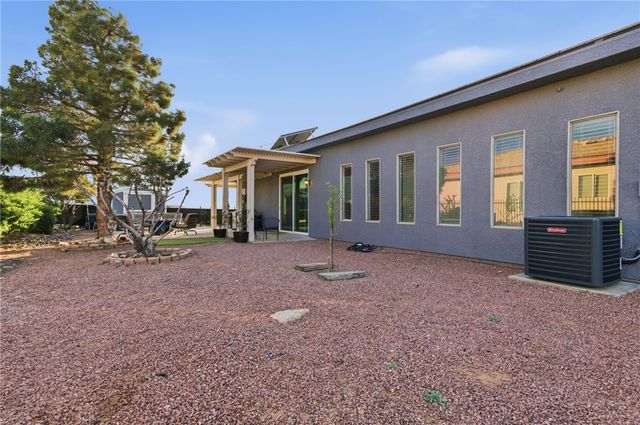 7400 E Morningside Drive, Kingman, AZ 86401