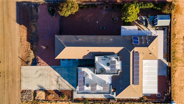 7400 E Morningside Drive, Kingman, AZ 86401