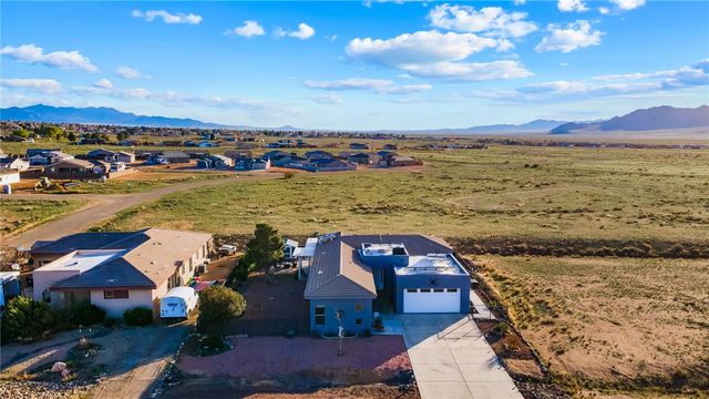 7400 E Morningside Drive, Kingman, AZ 86401