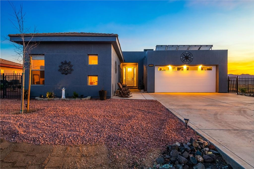 7400 E Morningside Drive, Kingman, AZ 86401