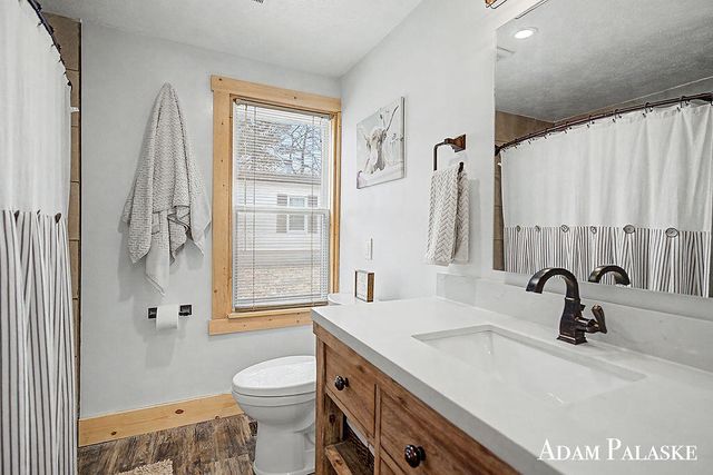 8457 Brower Lake Drive, Rockford, MI 49341