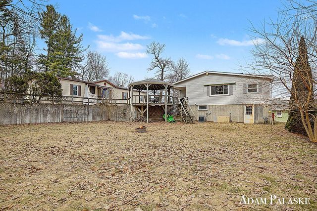 8457 Brower Lake Drive, Rockford, MI 49341