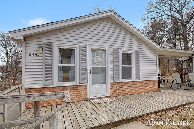 8457 Brower Lake Drive, Rockford, MI 49341