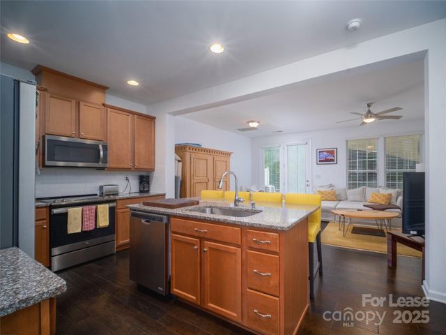 9547 Glenburn Lane, Charlotte, NC 28278