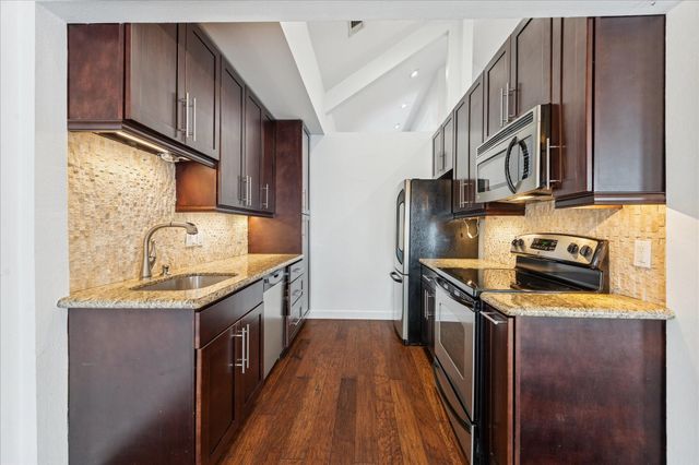 731 Heights Boulevard C, Houston, TX 77007