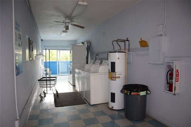 350 79TH AVENUE N 236, St Petersburg, FL 33702