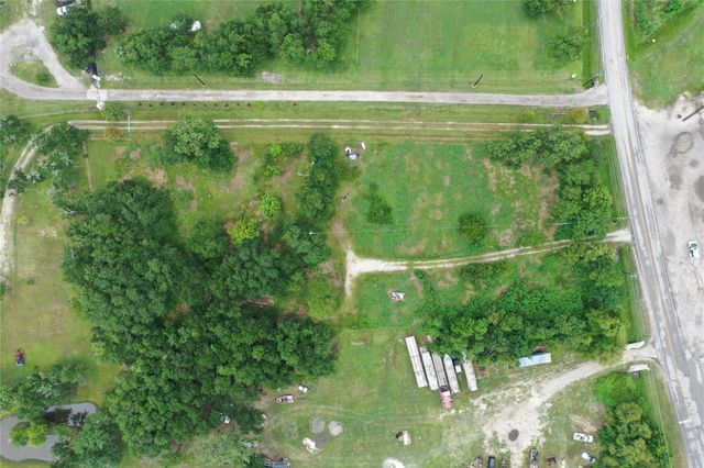 5110 Barbers Hill Road, Baytown, TX 77521