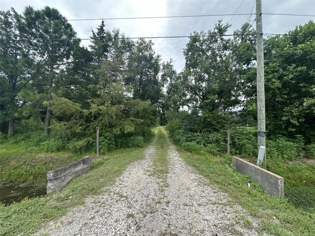 5110 Barbers Hill Road, Baytown, TX 77521