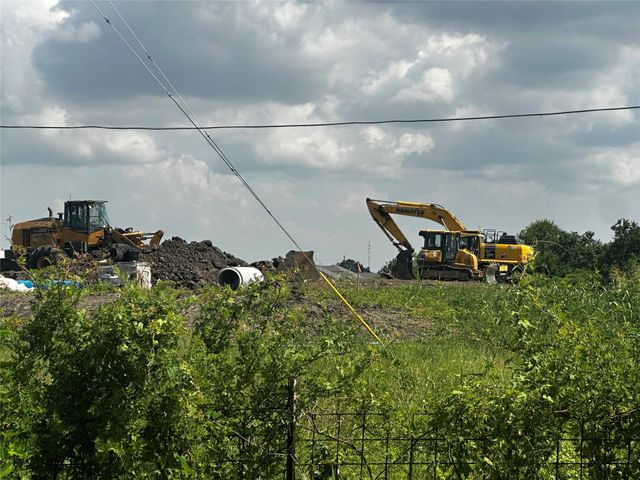 5110 Barbers Hill Road, Baytown, TX 77521