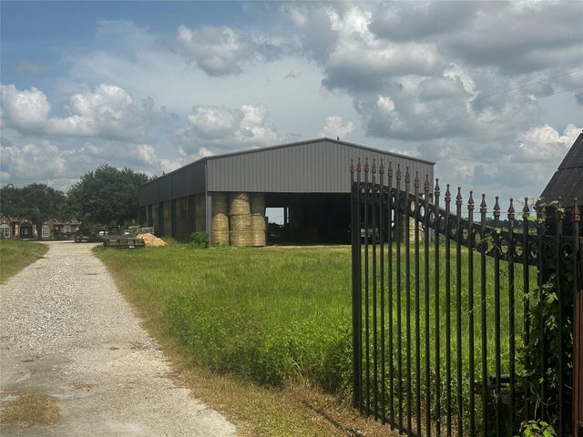 5110 Barbers Hill Road, Baytown, TX 77521