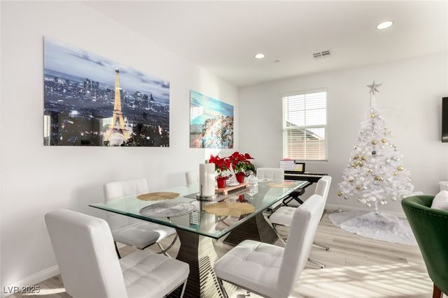 877 Mary Baer Way, Henderson, NV 89011