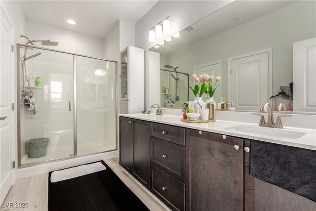 877 Mary Baer Way, Henderson, NV 89011