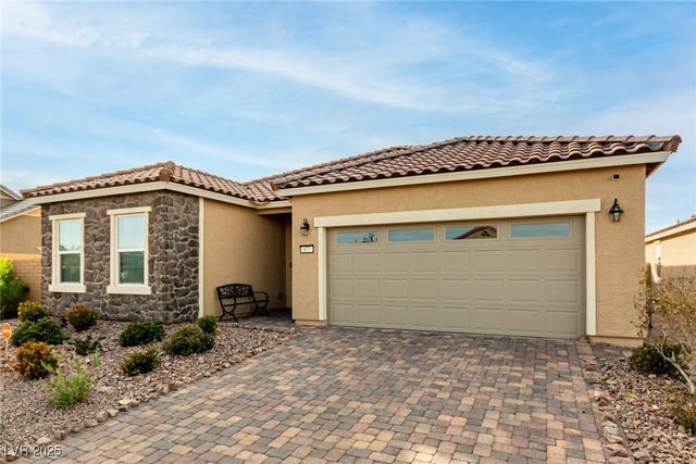 877 Mary Baer Way, Henderson, NV 89011