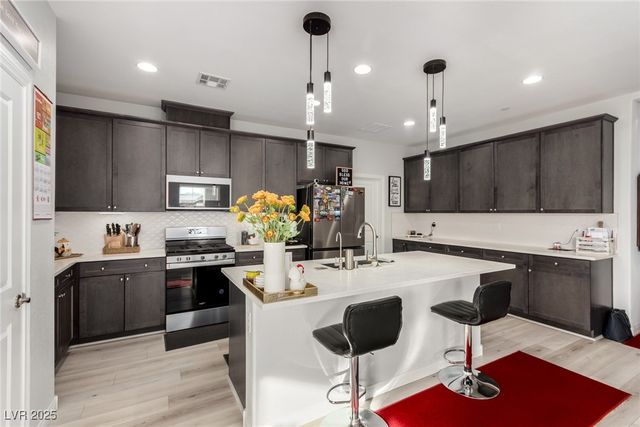 877 Mary Baer Way, Henderson, NV 89011