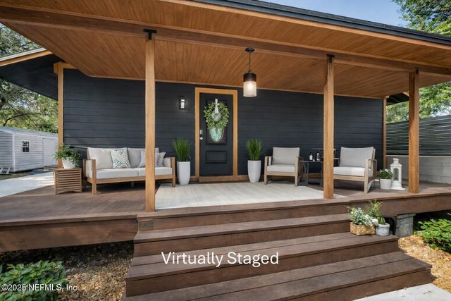 16214 SHARK Road W, Jacksonville, FL 32226