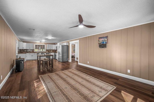 16214 SHARK Road W, Jacksonville, FL 32226