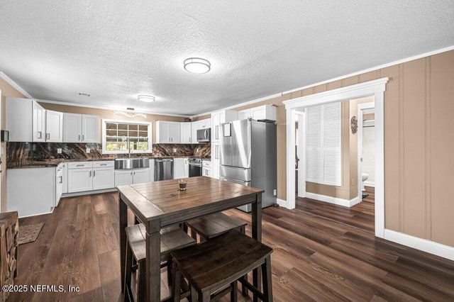 16214 SHARK Road W, Jacksonville, FL 32226