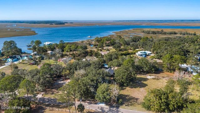 16214 SHARK Road W, Jacksonville, FL 32226