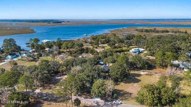 16214 SHARK Road W, Jacksonville, FL 32226