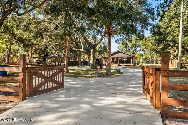 16214 SHARK Road W, Jacksonville, FL 32226