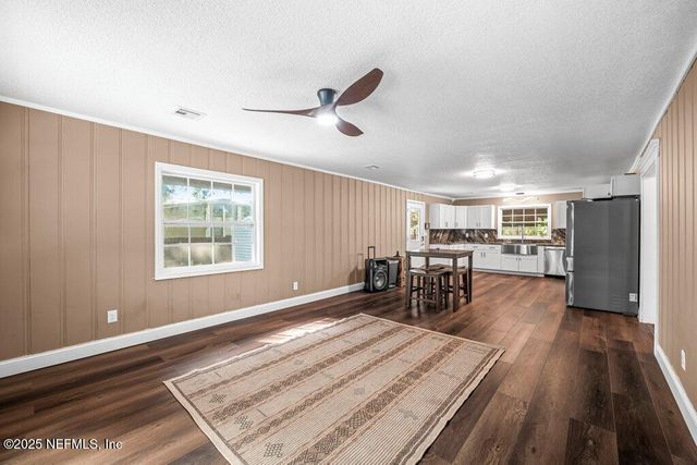 16214 SHARK Road W, Jacksonville, FL 32226