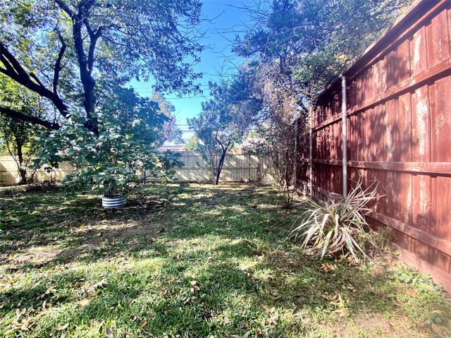 13815 Stonemoss Drive, Dallas, TX 75240