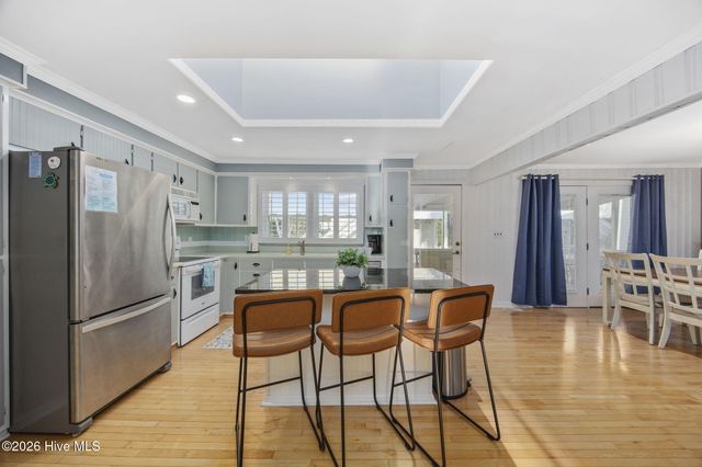 407 35th Street, Sunset Beach, NC 28468