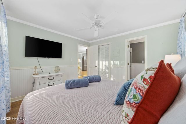 407 35th Street, Sunset Beach, NC 28468