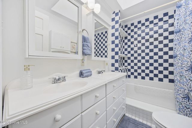 407 35th Street, Sunset Beach, NC 28468
