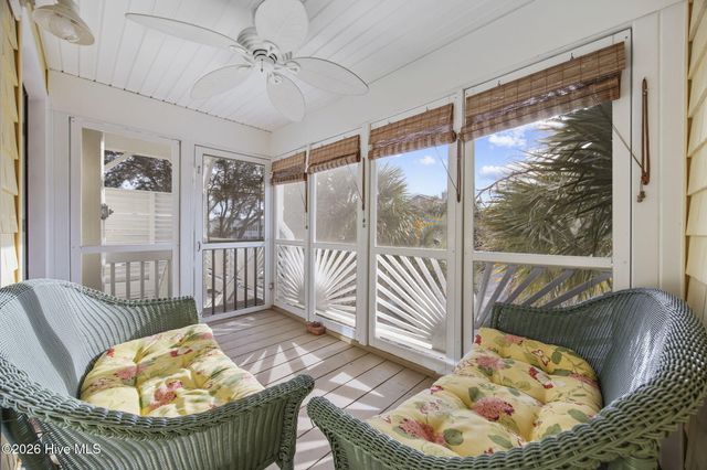 407 35th Street, Sunset Beach, NC 28468