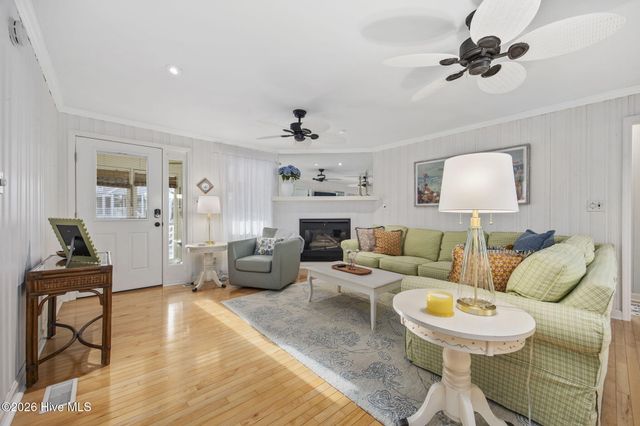 407 35th Street, Sunset Beach, NC 28468