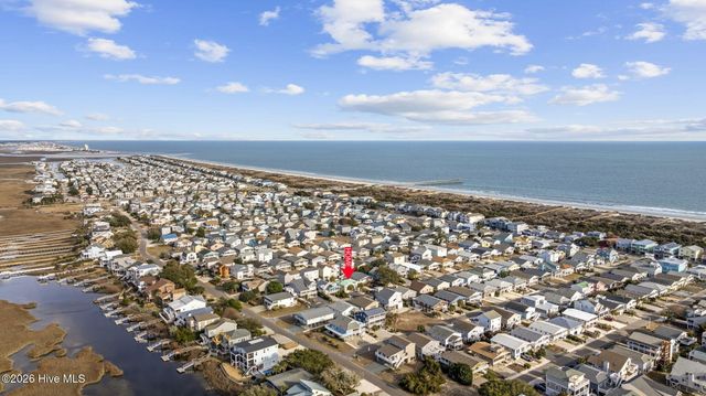 407 35th Street, Sunset Beach, NC 28468