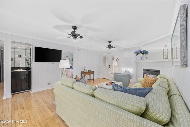 407 35th Street, Sunset Beach, NC 28468