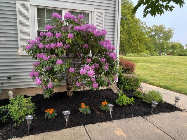 10 Apache Way, Branchburg Twp., NJ 08876