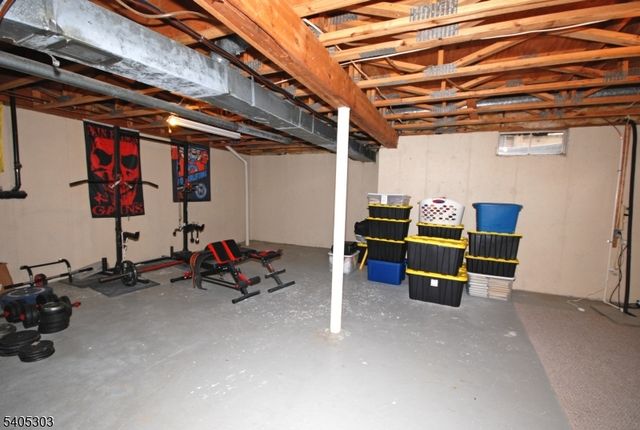 10 Apache Way, Branchburg Twp., NJ 08876