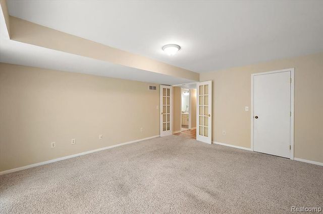 2175 Bordeaux Street, West Bloomfield, MI 48323