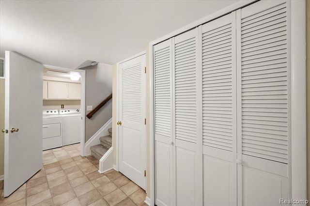 2175 Bordeaux Street, West Bloomfield, MI 48323