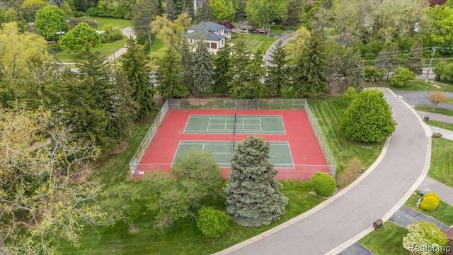 2175 Bordeaux Street, West Bloomfield, MI 48323
